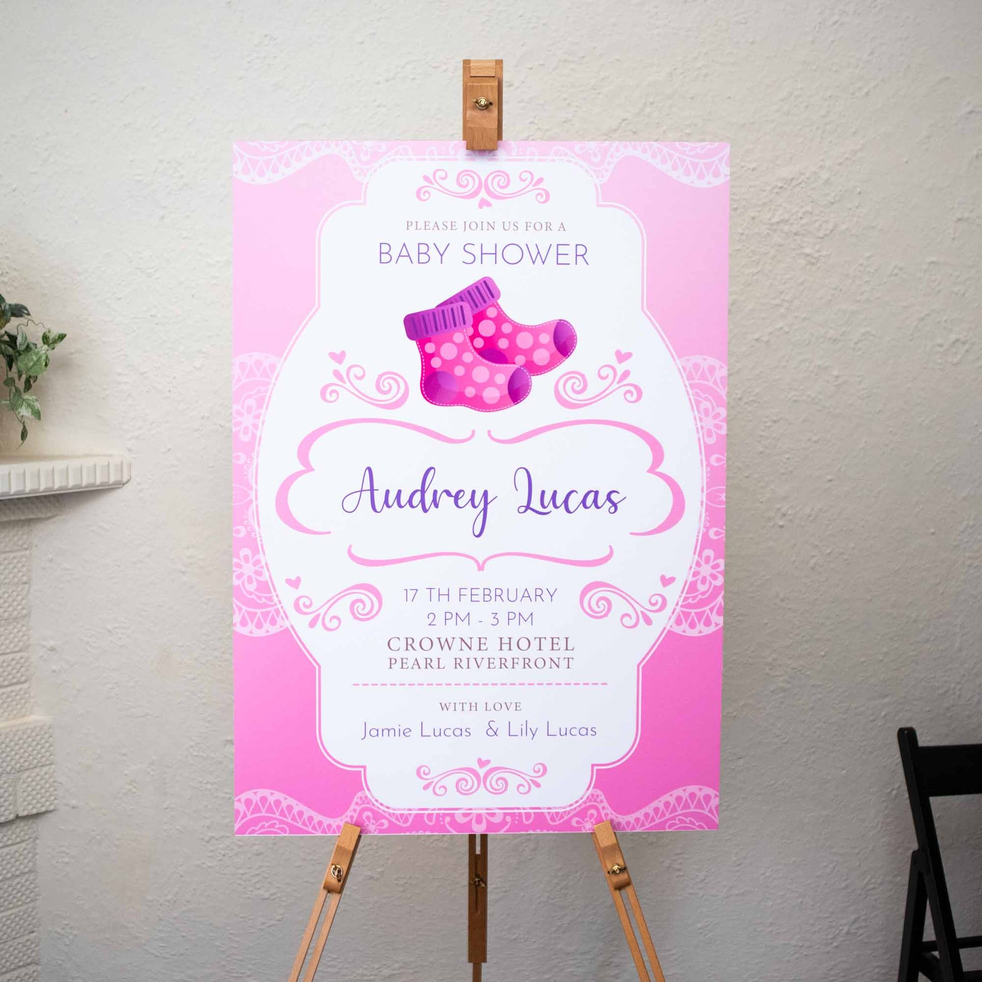 Personalised baby shower welcome board